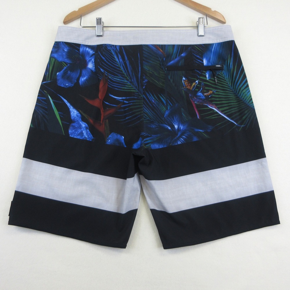 Vans‎ Board Shorts Mens 36 Black & Gray w/ Floral Tropical Swim Surf - Picture 2 of 12